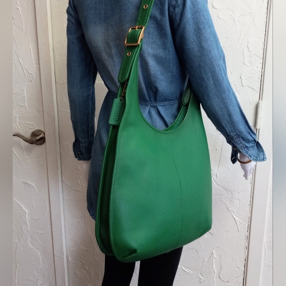Coach: The Coach Originals Ergo Shoulder Bag 33, Green - Picture 3 of 16